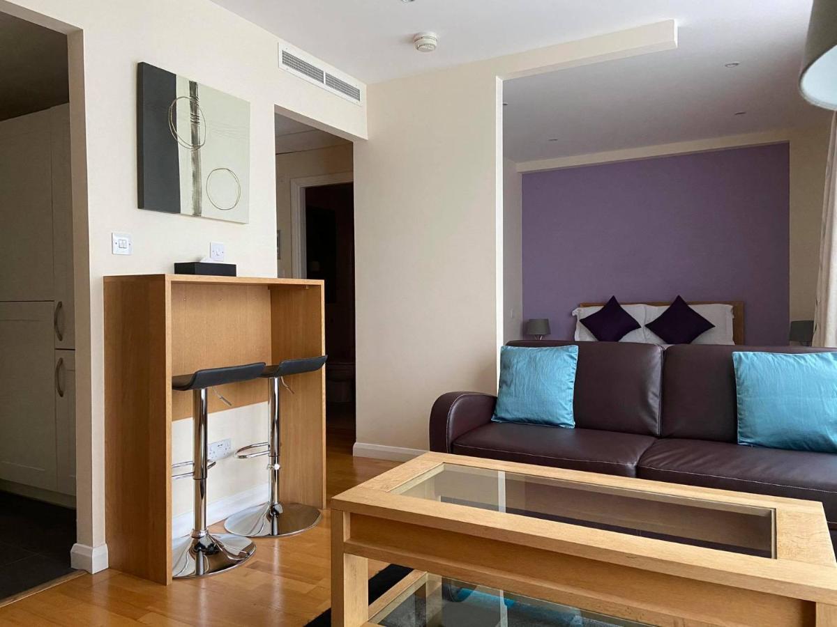 Saint Helier Jersey Liberty Wharf Apartments מראה חיצוני תמונה