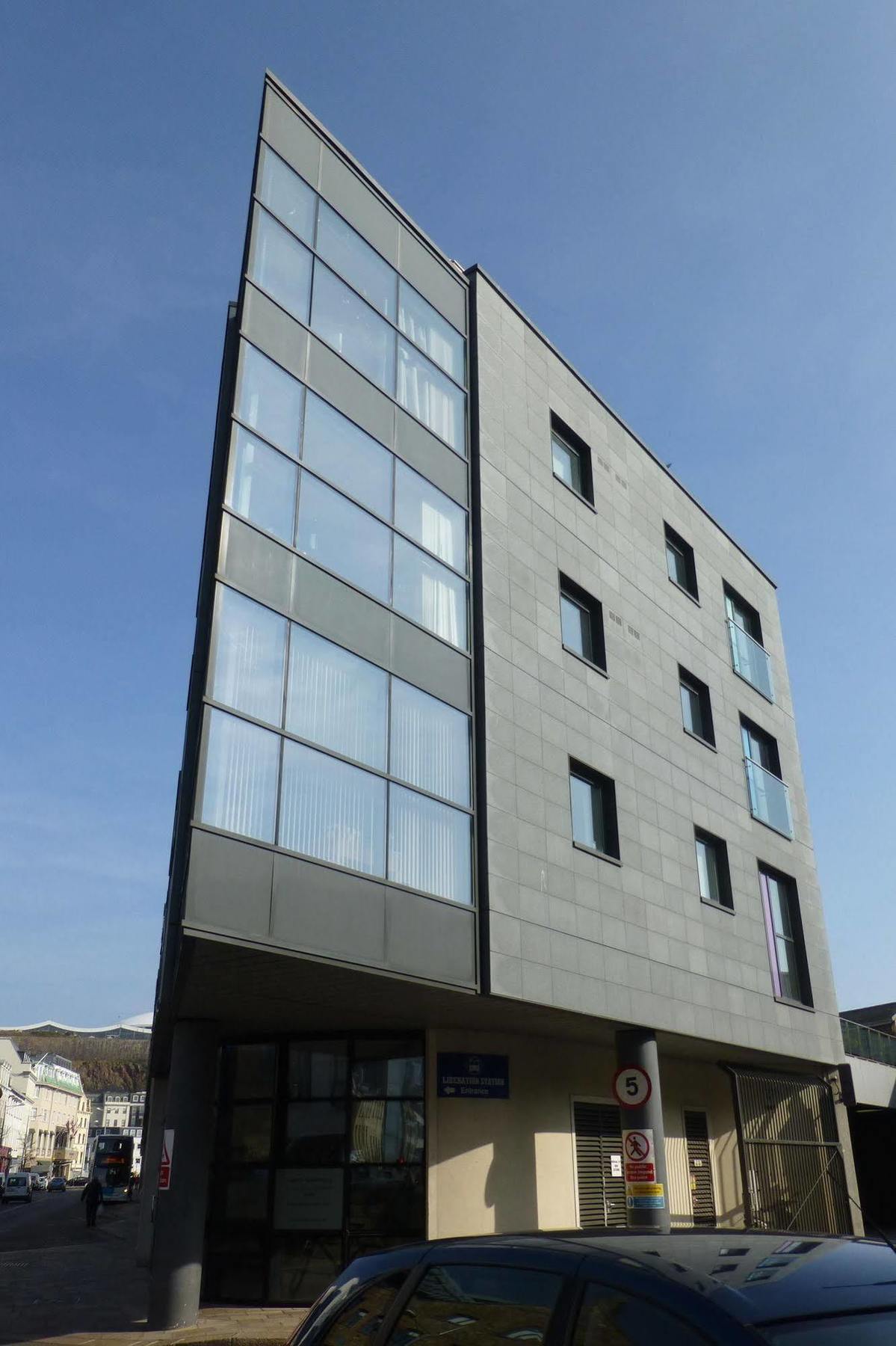 Saint Helier Jersey Liberty Wharf Apartments מראה חיצוני תמונה